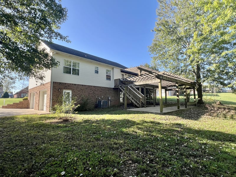 364 Dixie Ln, Pleasant View, TN 37146