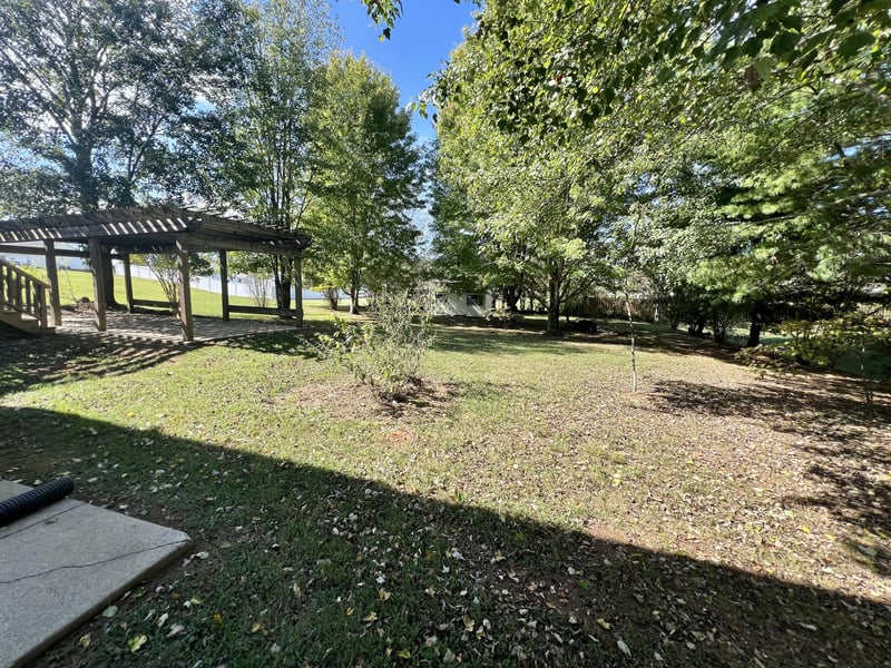 364 Dixie Ln, Pleasant View, TN 37146