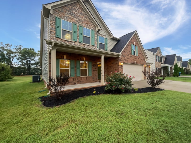 1514 Oak Dr, Murfreesboro, TN 37128