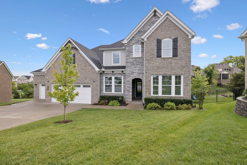 1247 Spruell Dr, Nolensville, TN 37135