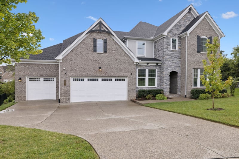 1247 Spruell Dr, Nolensville, TN 37135