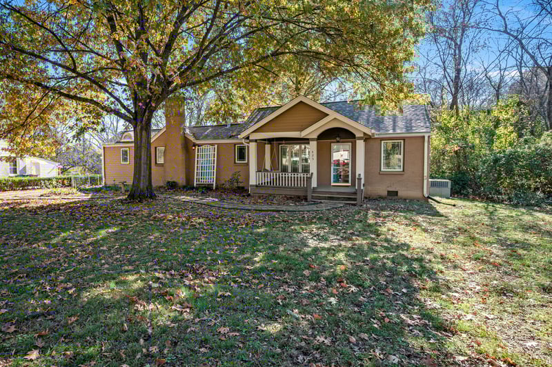 425 Moss Trl, Goodlettsville, TN 37072