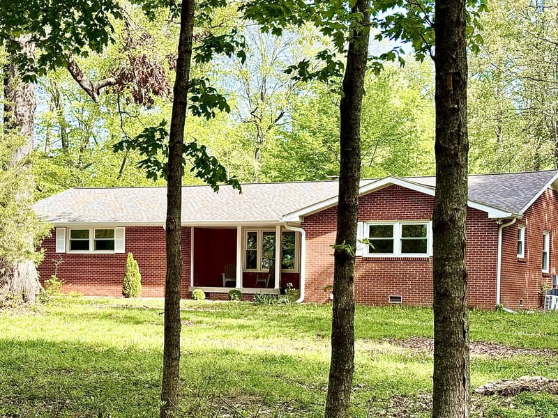 7956 Bethlehem Rd, Springfield, TN 37172