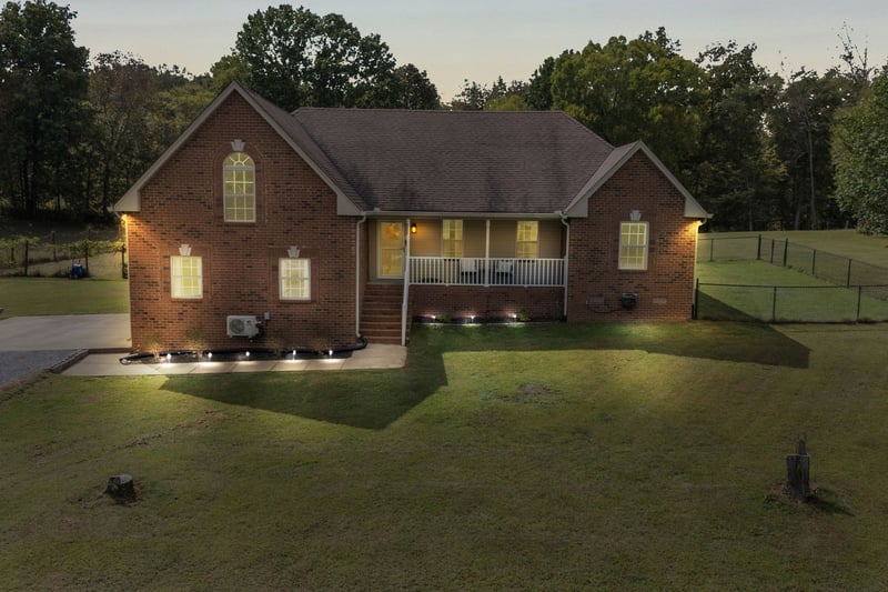 140 Robertson Ln, Castalian Springs, TN 37031