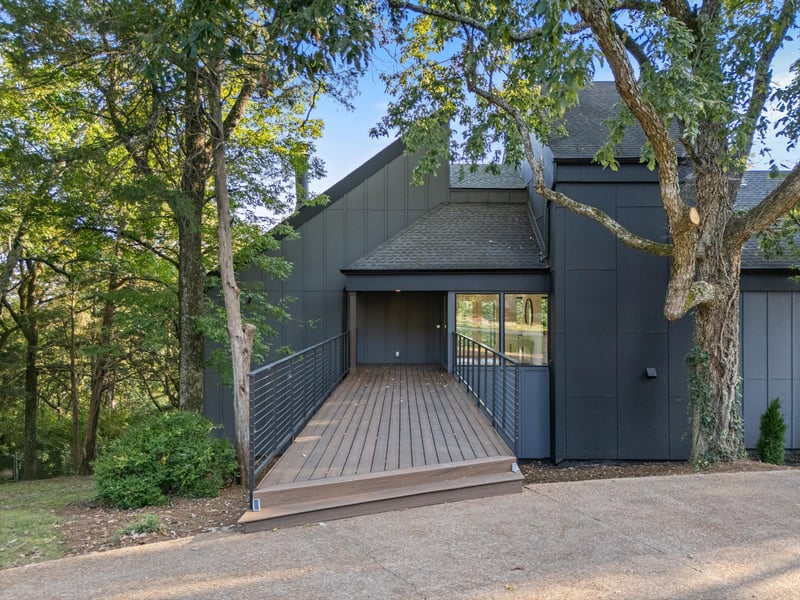 837 W Hillview Dr, Brentwood, TN 37027