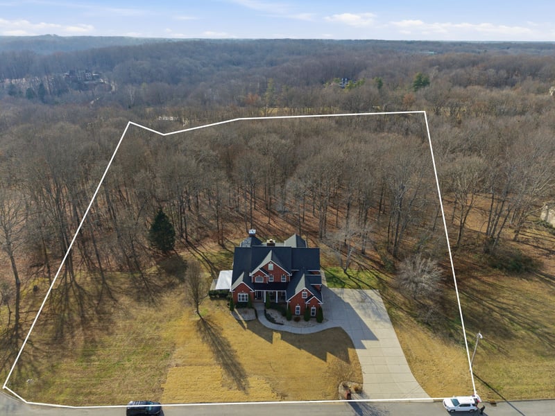 1014 Alameda Dr, Portland, TN 37148