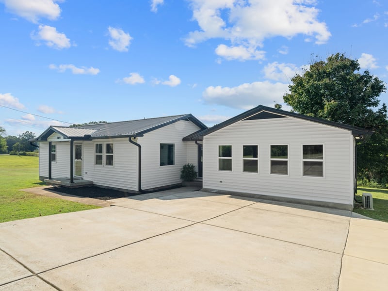 3309 Miller Ln, Santa Fe, TN 38482