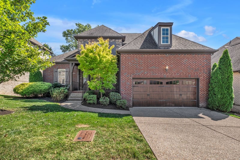 5129 Mountainbrook Cir, Hermitage, TN 37076