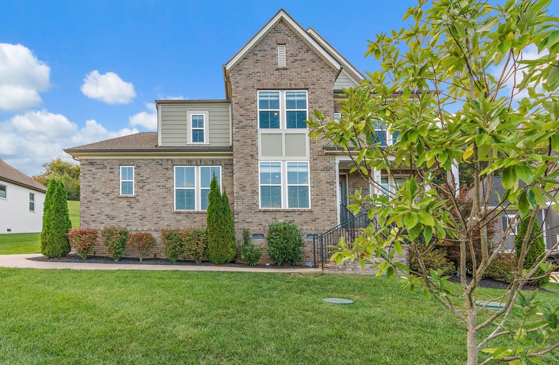 7025 Vineyard Valley Dr, College Grove, TN 37046