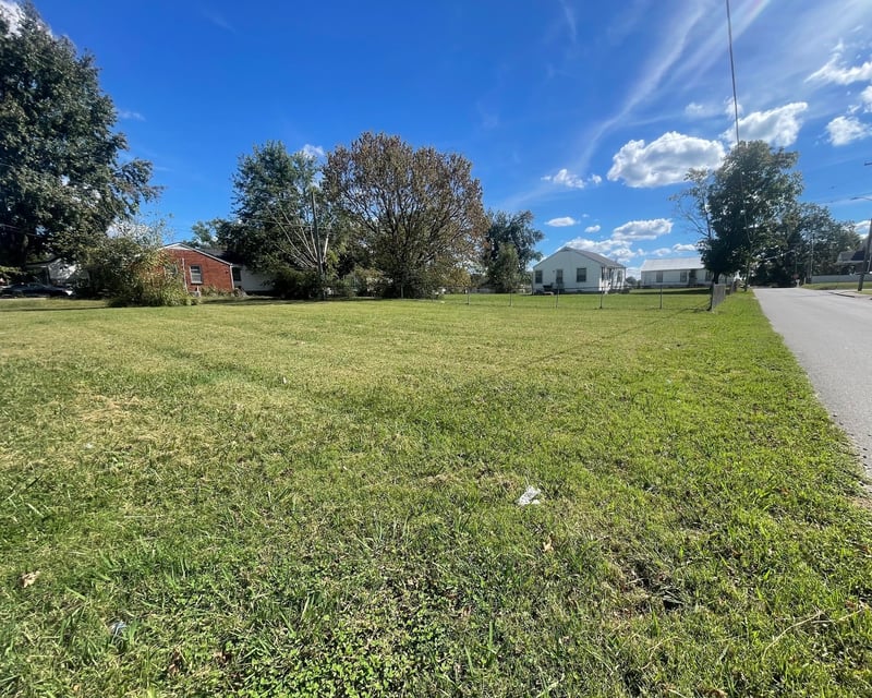 1 20th Ave W, Springfield, TN 37172