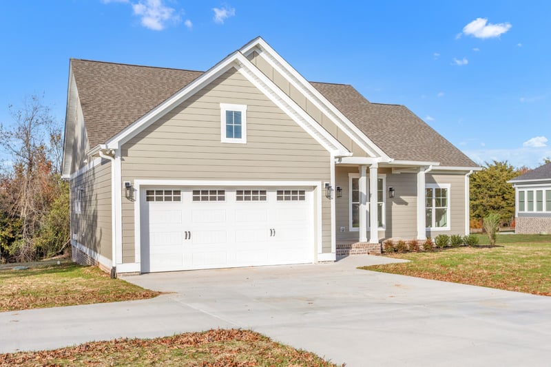 1111 Abiff Rd, Bon Aqua, TN 37025