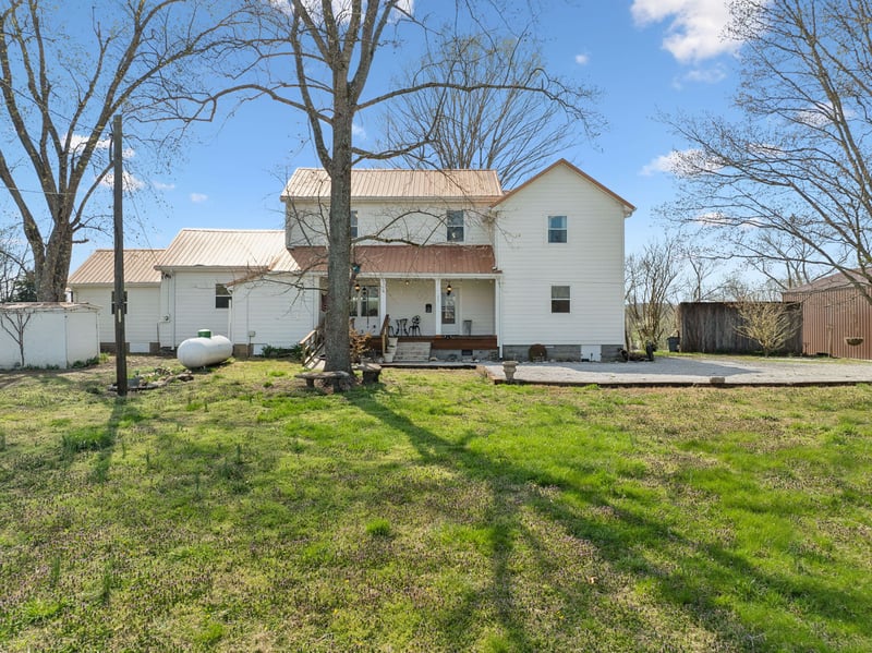 20 Bledsoe Borough Ln, Riddleton, TN 37151