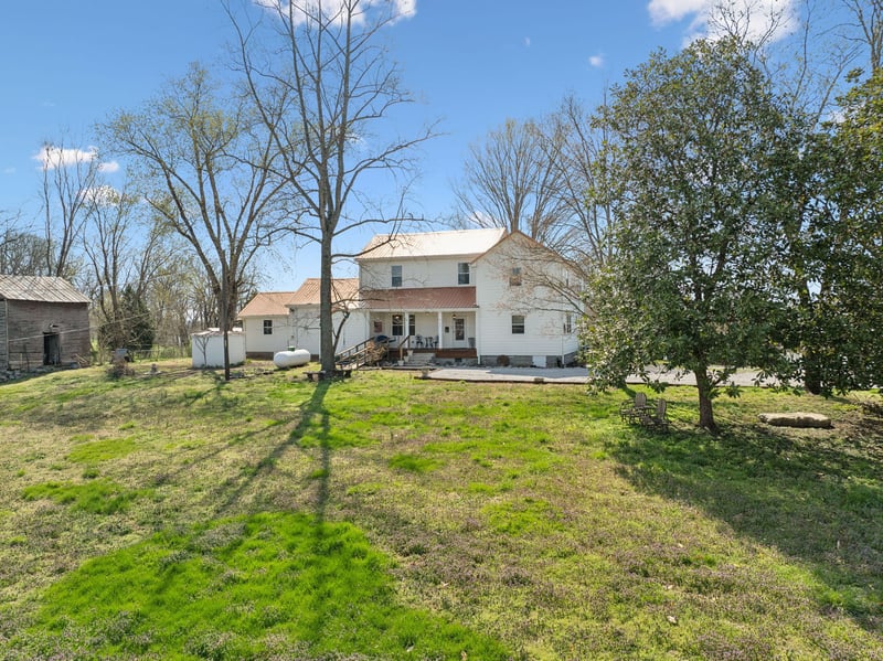 20 Bledsoe Borough Ln, Riddleton, TN 37151