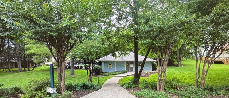 2445 Ravine Dr, Nashville, TN 37217