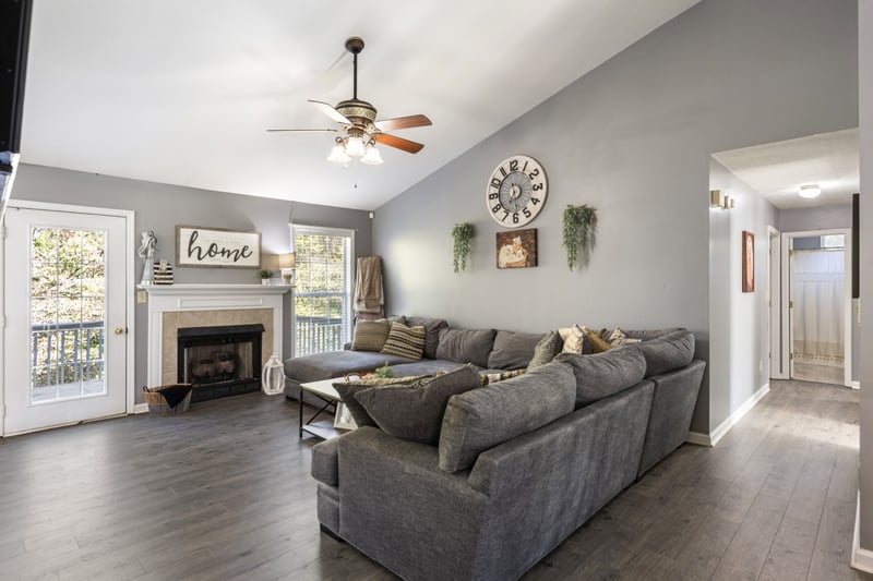 105 Kelly Ct, Culleoka, TN 38451