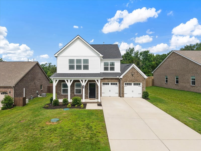 574 Oakvale Ln, Mount Juliet, TN 37122