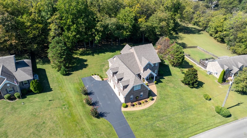 1804 Holden Ct, Spring Hill, TN 37174
