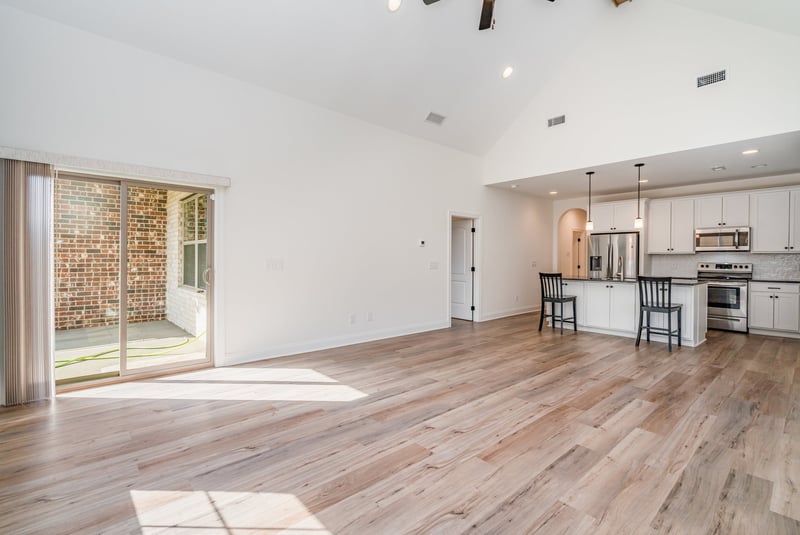 412 W Foxrun, Springfield, TN 37172