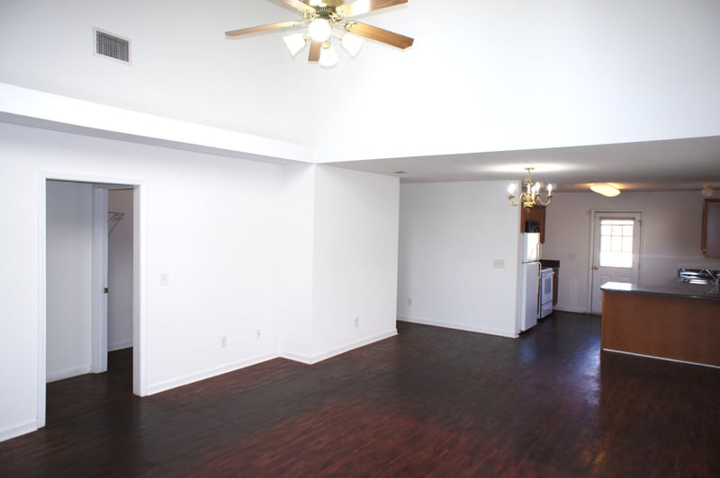 1114 Phelissa Dr, La Vergne, TN 37086