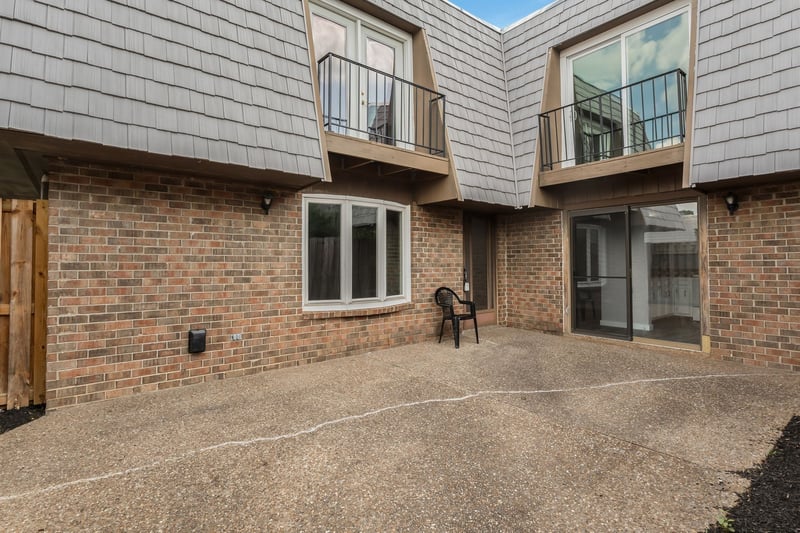 214 Cedarwood Ln #214, Madison, TN 37115