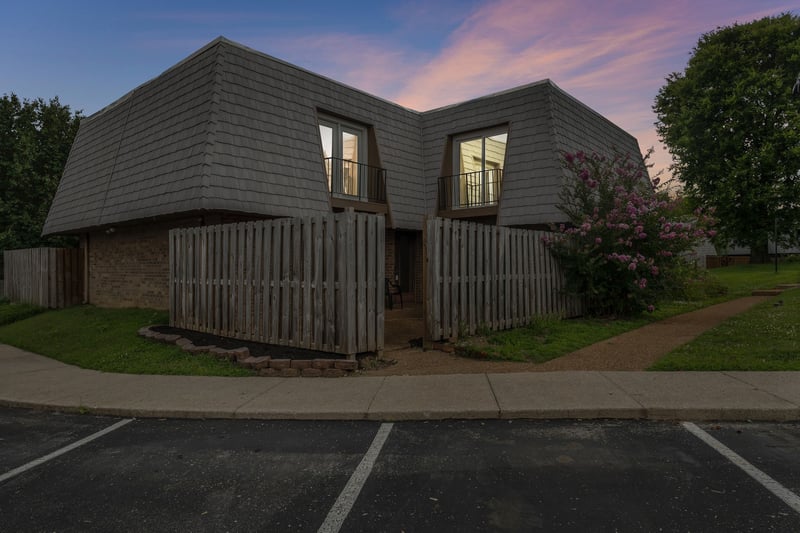 214 Cedarwood Ln #214, Madison, TN 37115