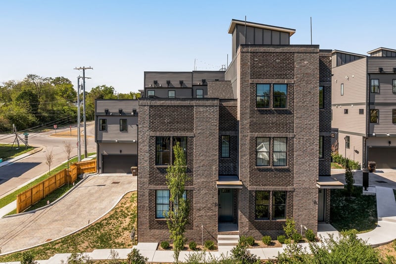 2000 S Hamilton Rd #17, Nashville, TN 37218