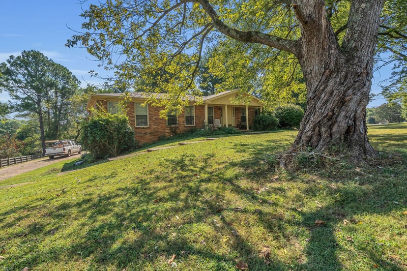 553 Saint Paul Dr, Hermitage, TN 37076