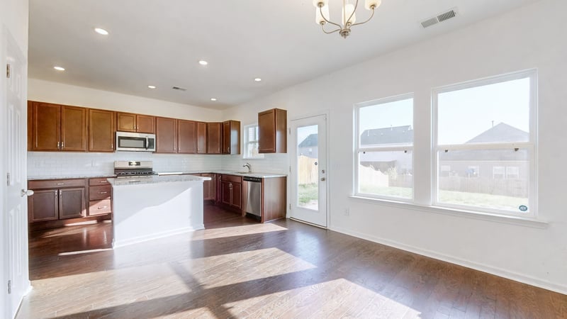 156 Hampshire Way, White House, TN 37188