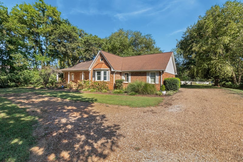 601 Gresham Ln, Murfreesboro, TN 37129