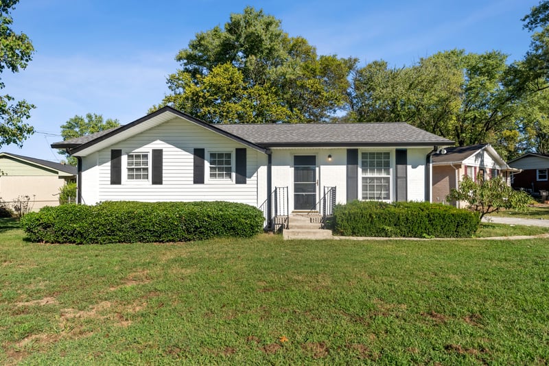 101 Cline Ave, Hendersonville, TN 37075