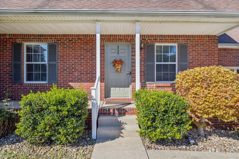 1528 Quantum Ct, Murfreesboro, TN 37128