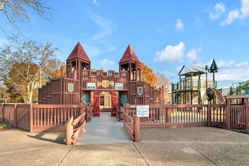 11 Hartmann Crossing Ct, Lebanon, TN 37087