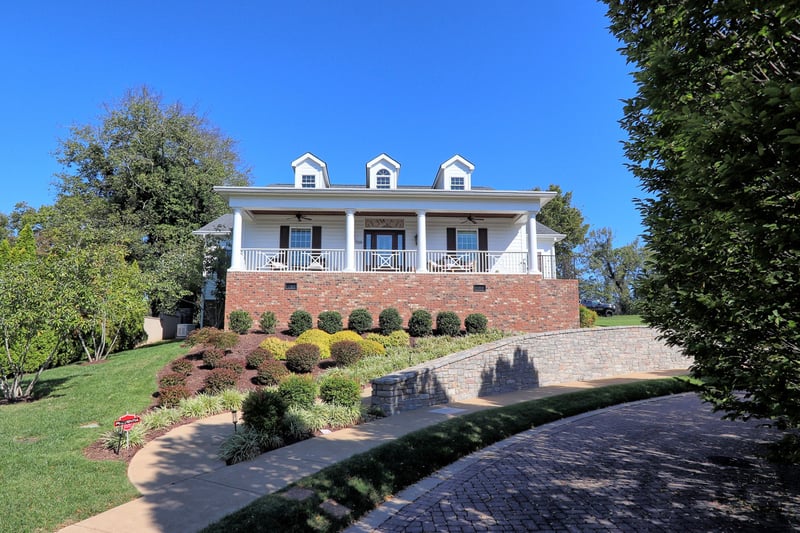 709 Halcyon Way, Columbia, TN 38401