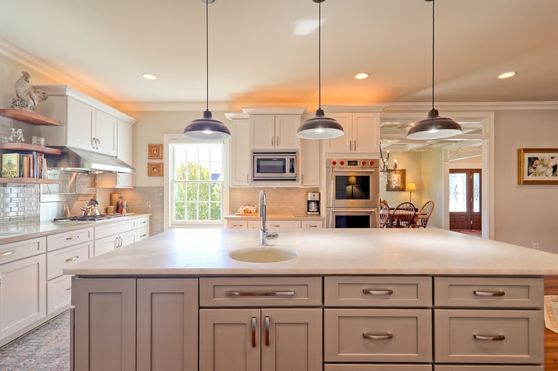 709 Halcyon Way, Columbia, TN 38401