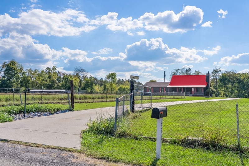 3501 Ridge Rd, Cedar Hill, TN 37032