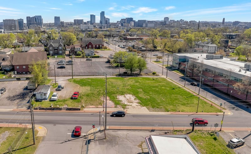 1305 Jefferson , Nashville, TN 37208