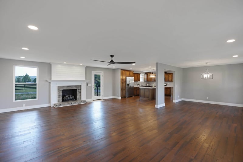 2450 Highway 25 , Cottontown, TN 37048