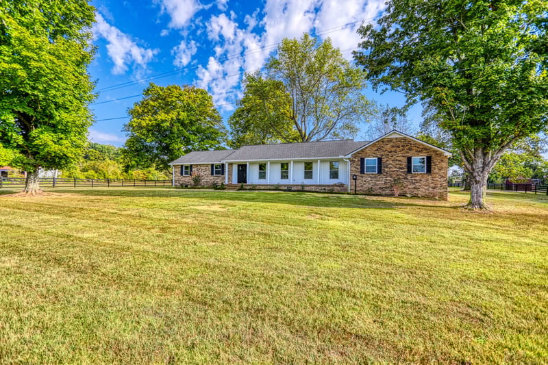 2450 Highway 25 , Cottontown, TN 37048