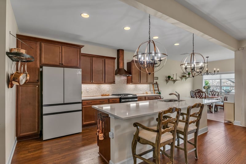 2365 Stonecenter Ln, Murfreesboro, TN 37128
