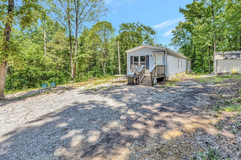 2320 Center Point Rd, Cumberland Furnace, TN 37051