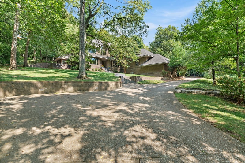 5543 Stanford Dr, Nashville, TN 37215
