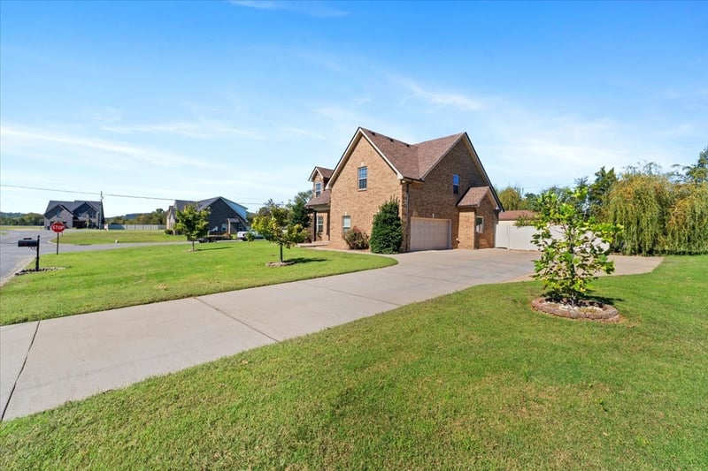 203 Olin Mcfolin Cv, Lascassas, TN 37085