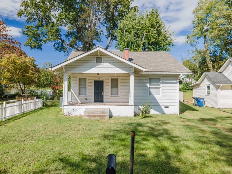 305 2nd Ave, Columbia, TN 38401