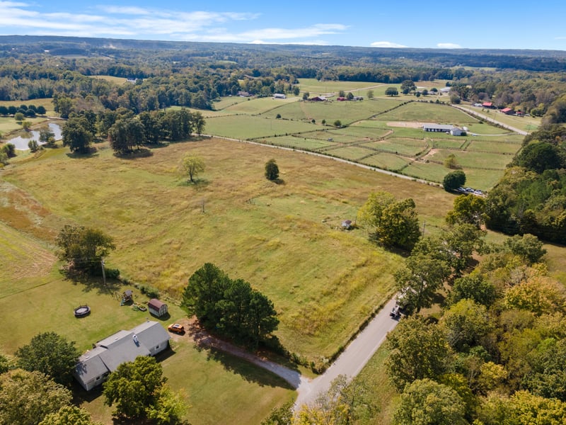 7303 Dug Hill Rd, Bon Aqua, TN 37025