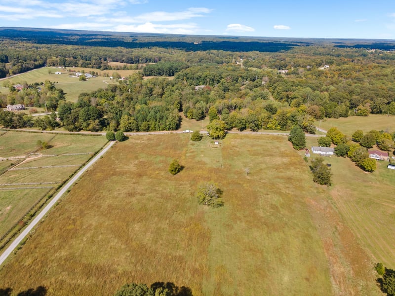 7303 Dug Hill Rd, Bon Aqua, TN 37025