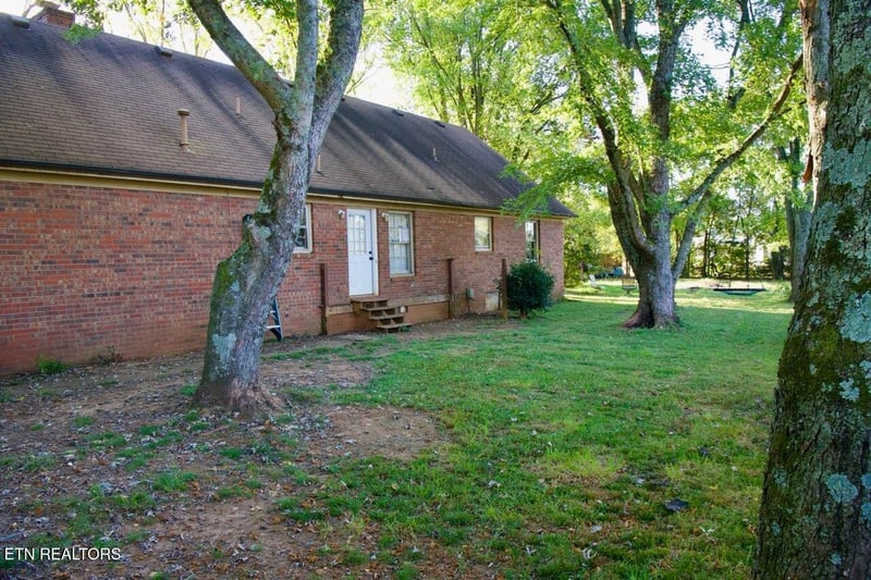 2301 Miranda Dr, Murfreesboro, TN 37129