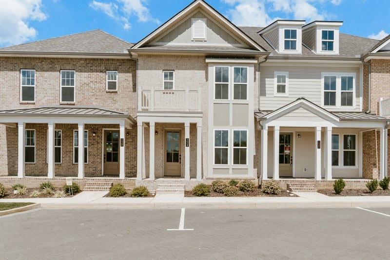 152 Nearwater Pl, Hendersonville, TN 37075