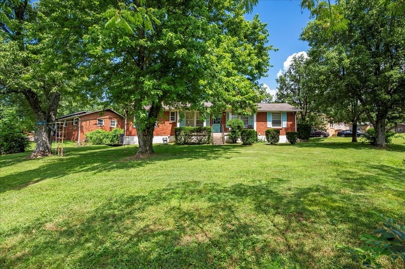 7040 Bonnamere Dr, Hermitage, TN 37076