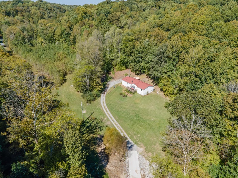 2530 Sammie Ln, Thompsons Station, TN 37179