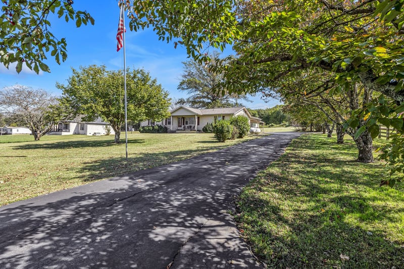 4203 Pulaski Hwy, Culleoka, TN 38451